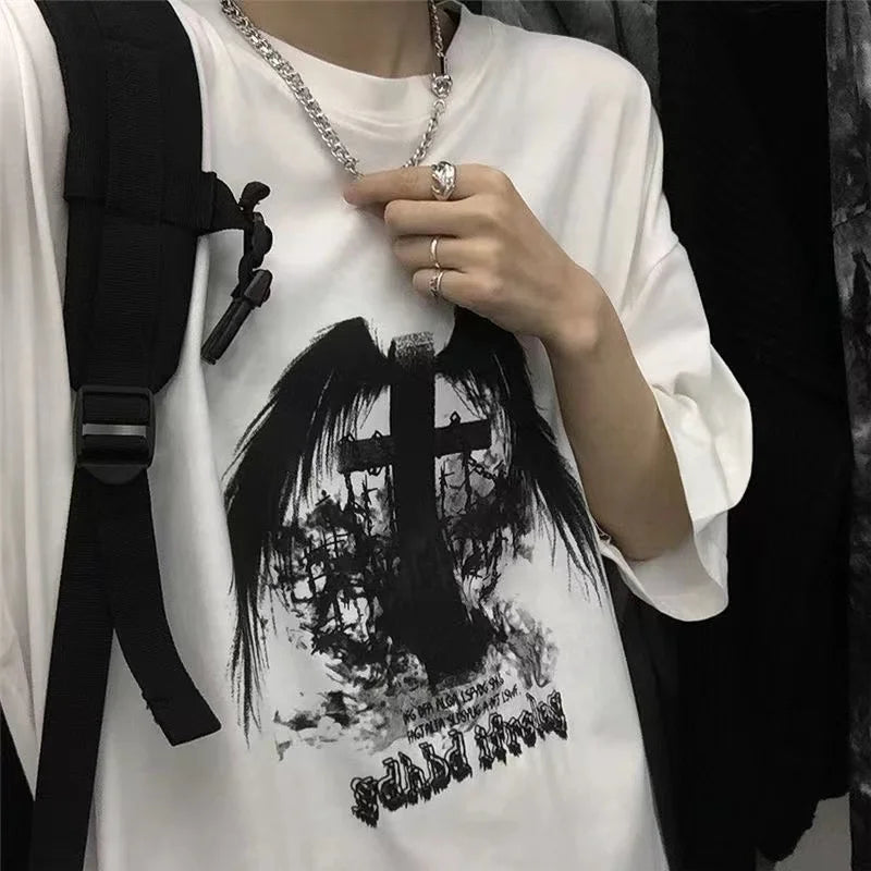 Men’s Gothic Skull T-Shirt features a stylish oversized streetwear design with dark anime and Y2K fashion vibes. Comfortable short sleeves and loose fit make it perfect for casual wear, summer outings, and everyday style