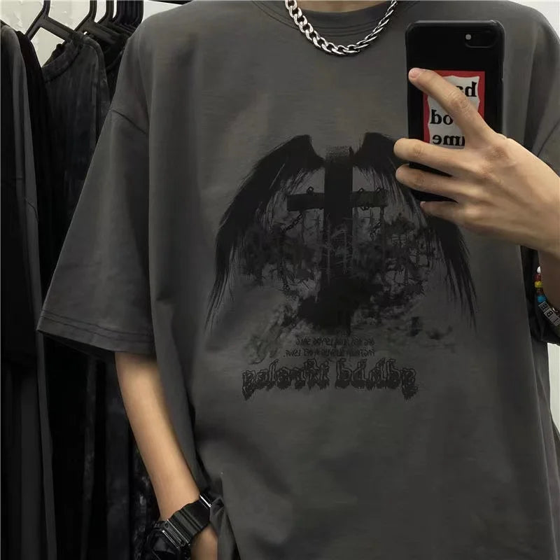 Men’s Gothic Skull T-Shirt features a stylish oversized streetwear design with dark anime and Y2K fashion vibes. Comfortable short sleeves and loose fit make it perfect for casual wear, summer outings, and everyday style